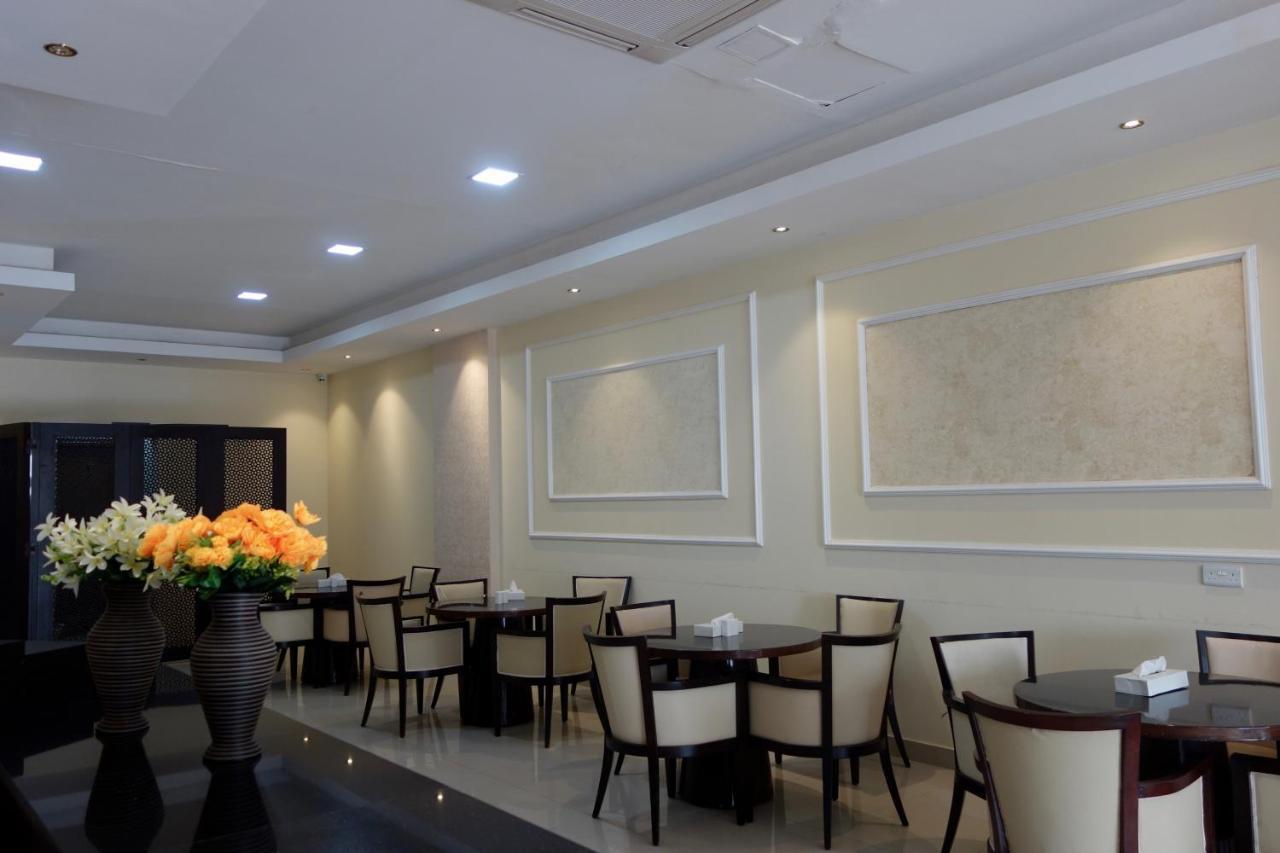 Grand Tayba Hotel Салала Экстерьер фото