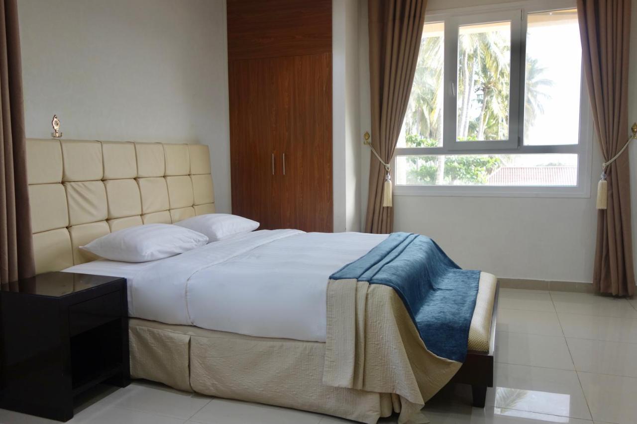 Grand Tayba Hotel Салала Экстерьер фото