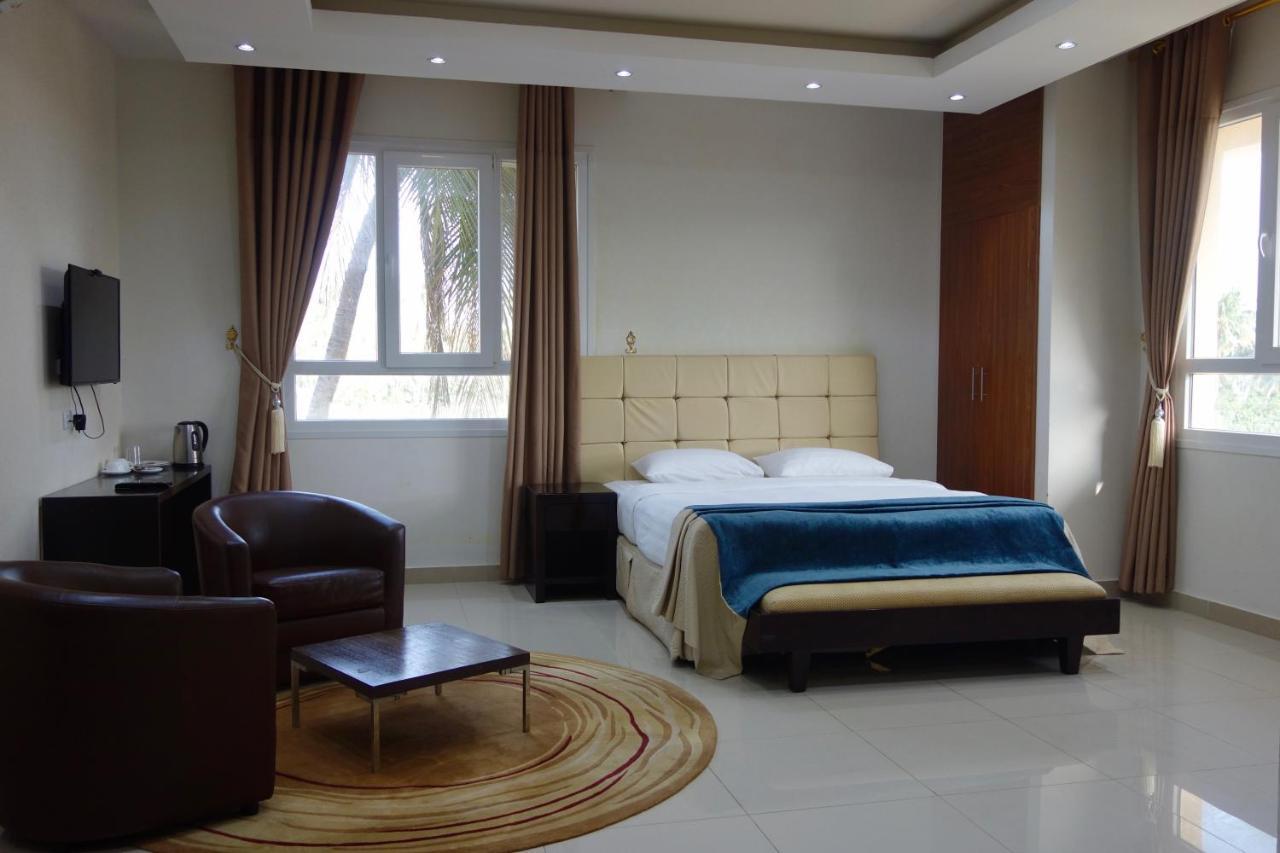 Grand Tayba Hotel Салала Экстерьер фото